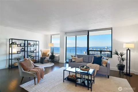 521 5th Ave W #804, Seattle, WA 98119