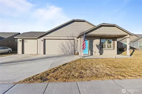 1336 Egeland Dr, Moses Lake, WA 98837