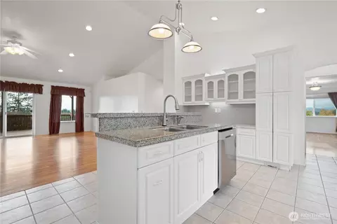 2820 36th Ave, Longview, WA 98632 photo 9