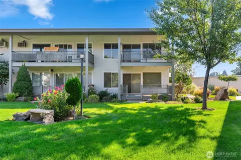 10 S Cove Ave #16, Wenatchee, WA 98801
