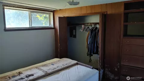 Bedroom - 23032 7th Ave SE, Bothell, WA 98021 photo 1 of 4