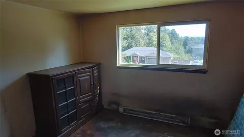 Bedroom - 23032 7th Ave SE, Bothell, WA 98021 photo 2 of 4