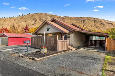 120 S Douglas St, Cashmere, WA 98815