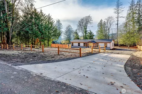 21381 Howard Ave NE, Kingston, WA 98346