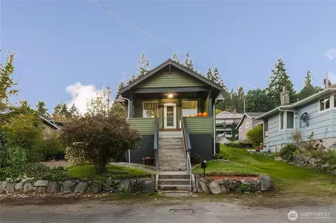 205 S Summit Ave, Bremerton, WA 98312