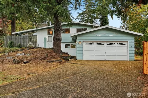 15424 SE 7th Pl, Bellevue, WA 98007