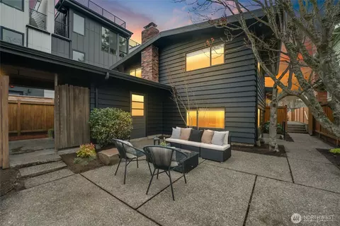 3209 61st Ave SW, Seattle, WA 98116