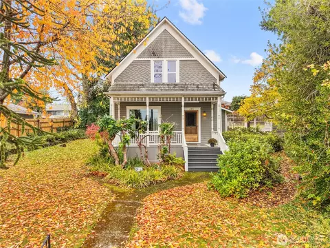 123 Rogers St NW, Olympia, WA 98502