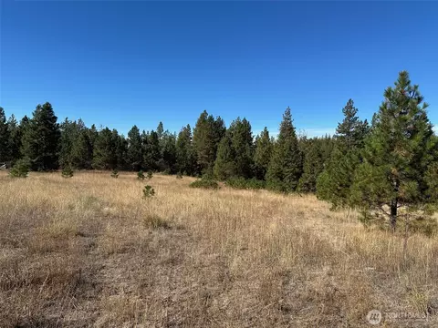 1 Garrison Rd, Goldendale, WA 98620