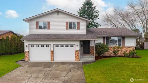 807 Wayne Dr, Centralia, WA 98531