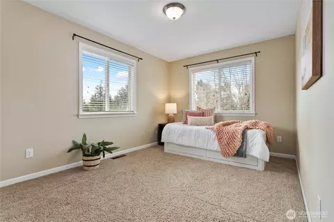 Bedroom - 6794 Goodwin Rd, Everson, WA 98247 photo 4 of 6