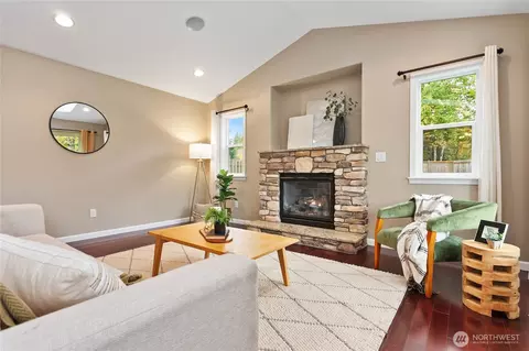 Living - 6794 Goodwin Rd, Everson, WA 98247 photo 4 of 6