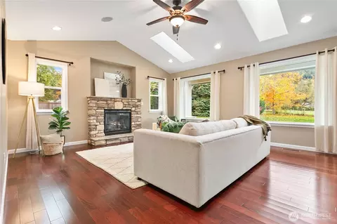 Living - 6794 Goodwin Rd, Everson, WA 98247 photo 1 of 6