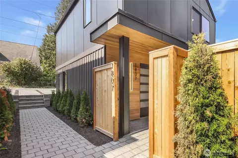 1807 SW Elmgrove St, Seattle, WA 98106