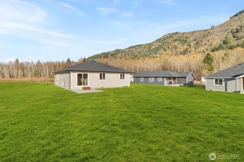 Exterior - 6479 Watson Loop, Maple Falls, WA 98266 photo 3 of 6
