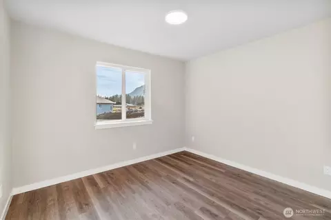 Bedroom - 6479 Watson Loop, Maple Falls, WA 98266 photo 2 of 3