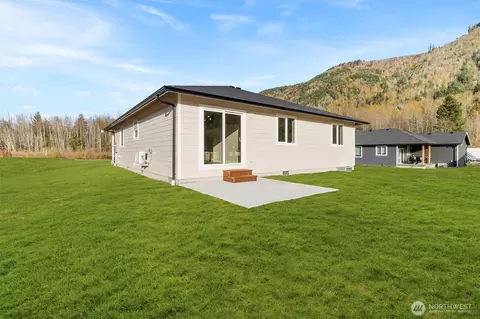 Exterior - 6479 Watson Loop, Maple Falls, WA 98266 photo 5 of 6