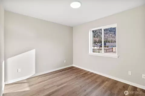 Bedroom - 6479 Watson Loop, Maple Falls, WA 98266 photo 3 of 3