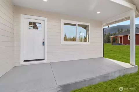 Exterior - 6479 Watson Loop, Maple Falls, WA 98266 photo 1 of 6