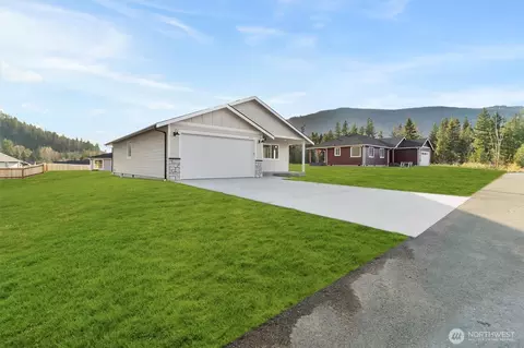 Exterior - 6479 Watson Loop, Maple Falls, WA 98266 photo 2 of 6