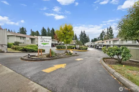 14401 SE Petrovitsky Rd #F102, Renton, WA 98058