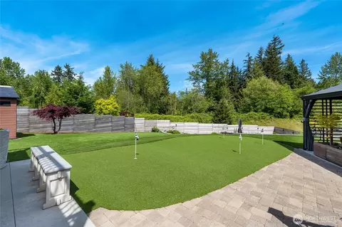 Exterior - 4627 118th St SE, Everett, WA 98208 photo 8 of 12
