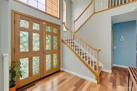 Entry Way - 4627 118th St SE, Everett, WA 98208 photo 1 of 2