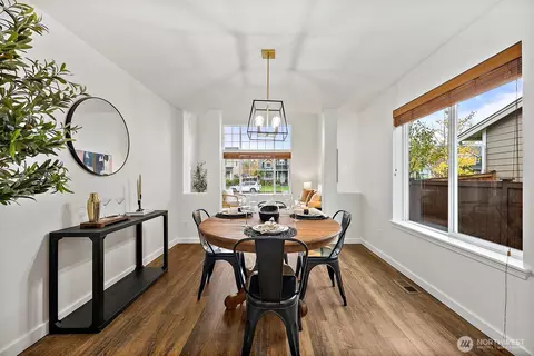 Dining - 1415 Riddell Ave NE, Orting, WA 98360 photo 1 of 2