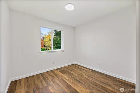 Bedroom - 1415 Riddell Ave NE, Orting, WA 98360 photo 6 of 6