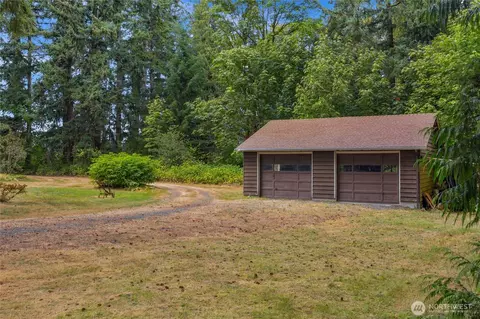 Exterior - 22221 45th Ave SE, Bothell, WA 98021 photo 6 of 14