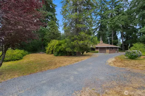 Exterior - 22221 45th Ave SE, Bothell, WA 98021 photo 11 of 14