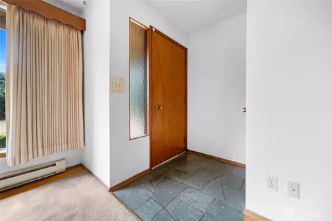 Entry Way - 22221 45th Ave SE, Bothell, WA 98021 photo 1 of 1