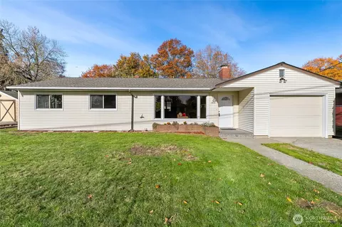 1510 E St, Lynden, WA 98264