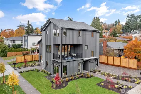 3222 W Bertona St, Seattle, WA 98199