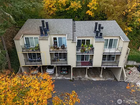 2949 76th Ave SE #81D, Mercer Island, WA 98040