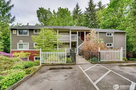 15238 SE 43rd Ct #E301, Bellevue, WA 98006