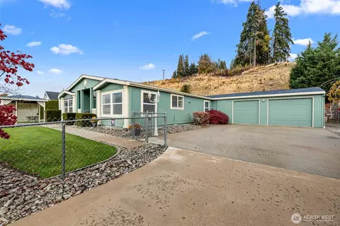 420 Sunnyslope Heights Rd, Wenatchee, WA 98801