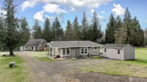 149 Barton Rd, Rochester, WA 98579