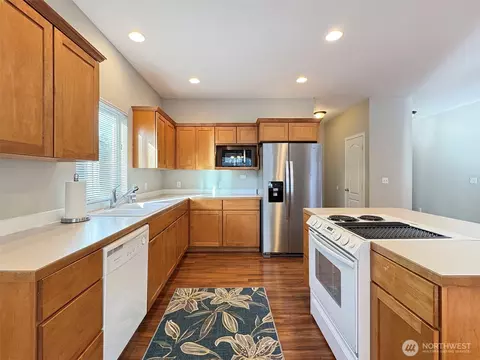 Kitchen - 140 Independence Dr, Sequim, WA 98382 photo 2 of 6
