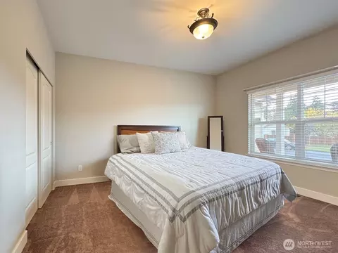 Bedroom - 140 Independence Dr, Sequim, WA 98382 photo 4 of 5