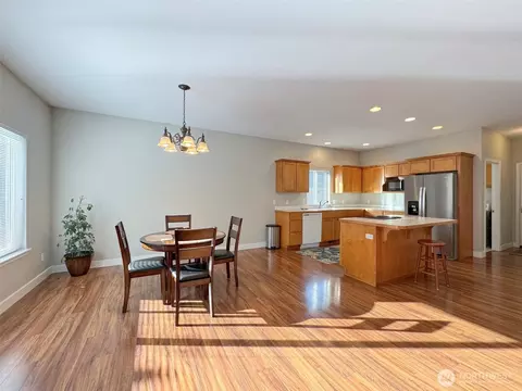 Dining - 140 Independence Dr, Sequim, WA 98382 photo 1 of 4