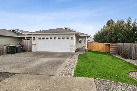 521 E Van Dam Pl, Buckley, WA 98321