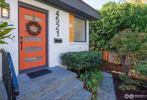 4521 SW Henderson St, Seattle, WA 98136