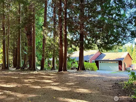 29311 Scenic Dr NE, Poulsbo, WA 98370