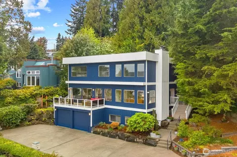 11737 Lakeside Ave NE, Seattle, WA 98125