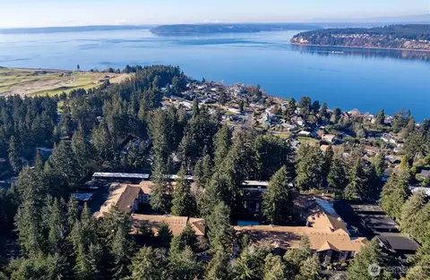 4501 Grandview Dr W #T-114, University Place, WA 98466