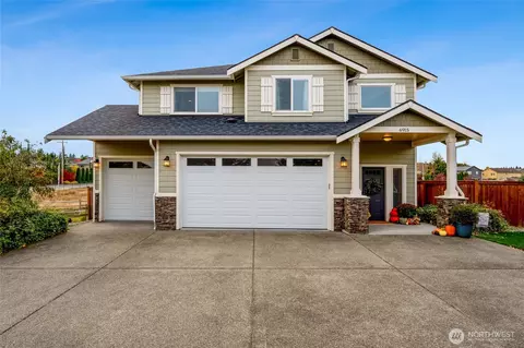 6915 284th St NW, Stanwood, WA 98292