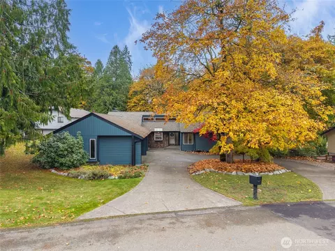 6315 Tamoshan Dr NW, Olympia, WA 98502