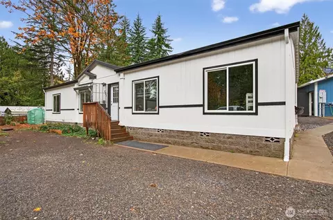162 Geneva Ln, Castle Rock, WA 98611