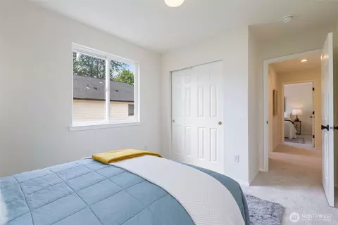 Bedroom - 18022 29th Ave SE, Bothell, WA 98012 photo 5 of 6
